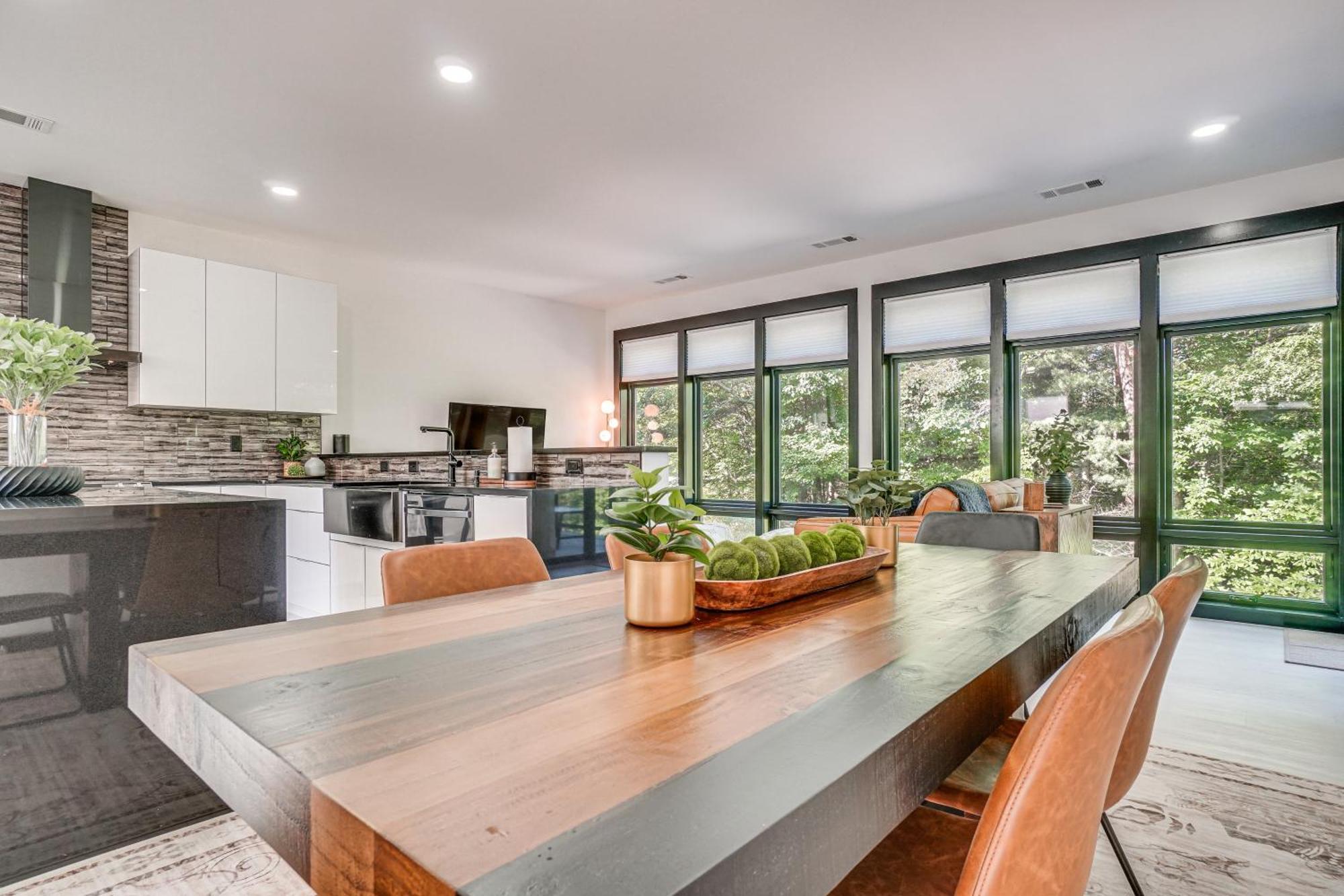 Luxury Modern Home On Golf Course With Game Room! เฮเลน ภายนอก รูปภาพ