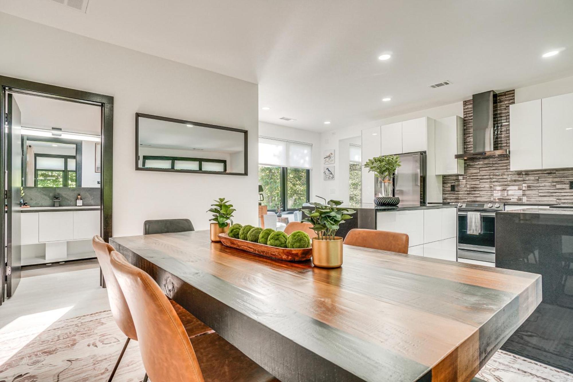 Luxury Modern Home On Golf Course With Game Room! เฮเลน ภายนอก รูปภาพ